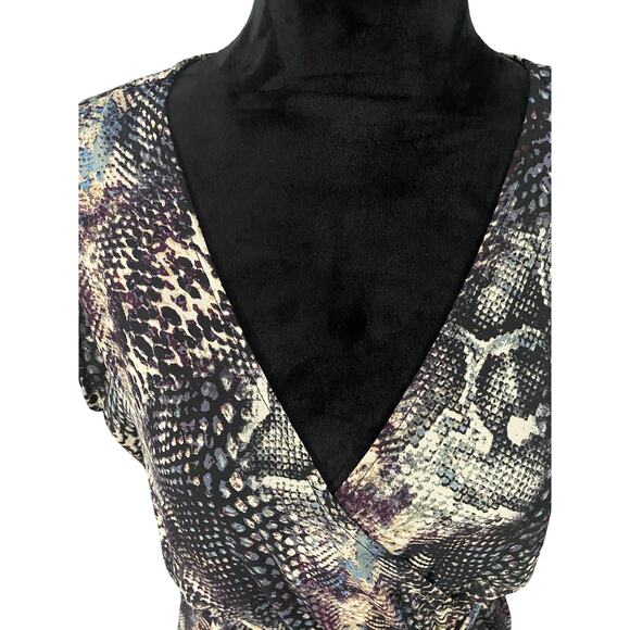 Trendy Sleek Snakeskin Sleeveless Wrap Dress – Vintage Glam Summer Vibes - Picture 4 of 7